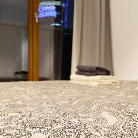 Exclusive 2Br! Apartment Near City Center +Netflix Varšava Exteriér fotografie