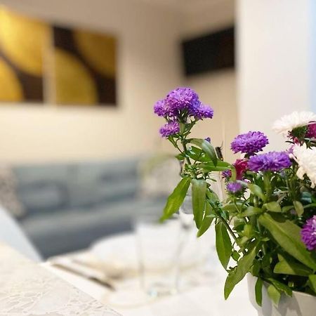 Exclusive 2Br! Apartment Near City Center +Netflix Varšava Exteriér fotografie