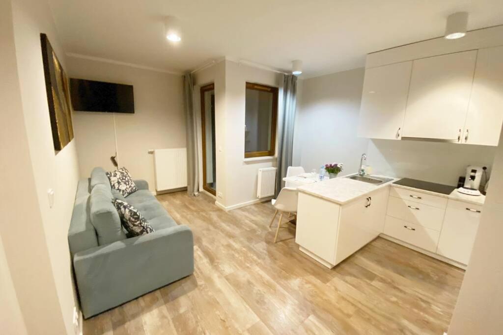 Exclusive 2Br! Apartment Near City Center +Netflix Varšava Exteriér fotografie